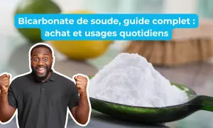 Un homme exulte devant une cuillère remplie de bicarbonate de sodium, prêt à découvrir ses multiples usages quotidiens.