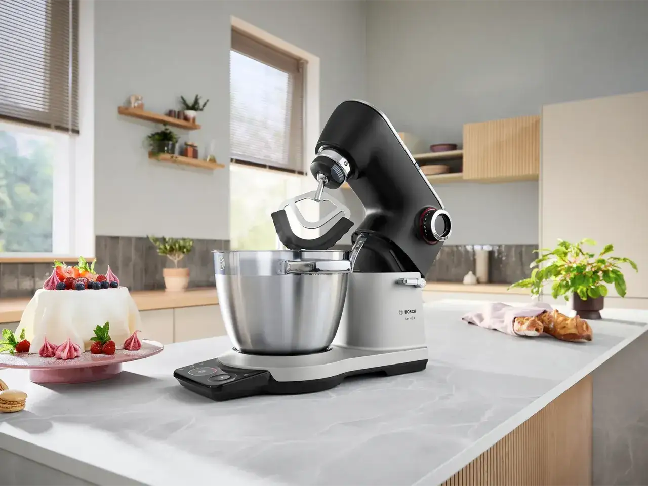 Un robot p&acirc;tissier, comme ce mod&egrave;le Bosch, sert &agrave; pr&eacute;parer facilement vos desserts. Il m&eacute;lange, p&eacute;trit et monte vos ingr&eacute;dients pour des cr&eacute;ations parfaites.